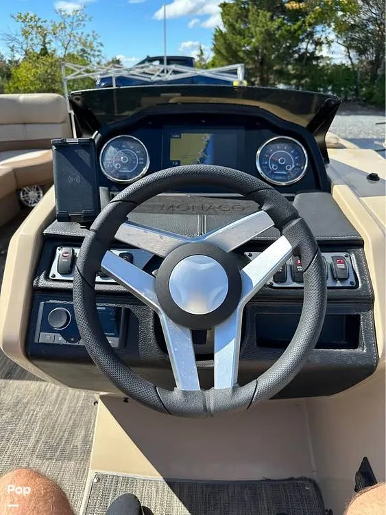 Slide: The Image of Godfrey 235 SFL Monaco 2022 - 14983840