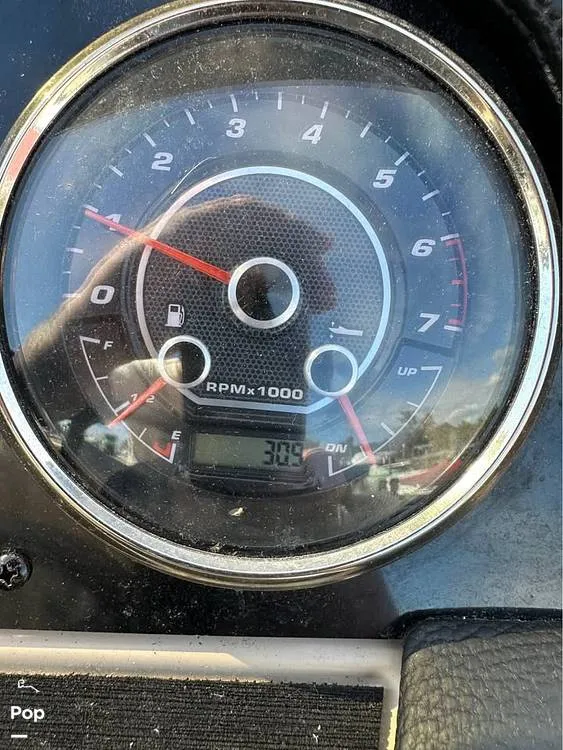 Slide: The Image of Godfrey 235 SFL Monaco 2022 - 14983829