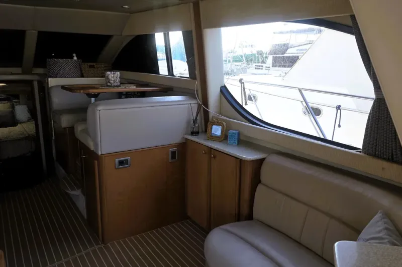 Slide: The Image of Meridian 381 Sedan 2004 - 2