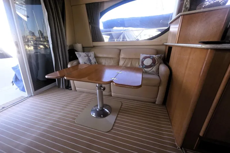 Slide: The Image of Meridian 381 Sedan 2004 - 21