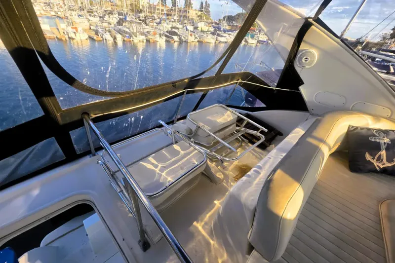 Slide: The Image of Meridian 381 Sedan 2004 - 32