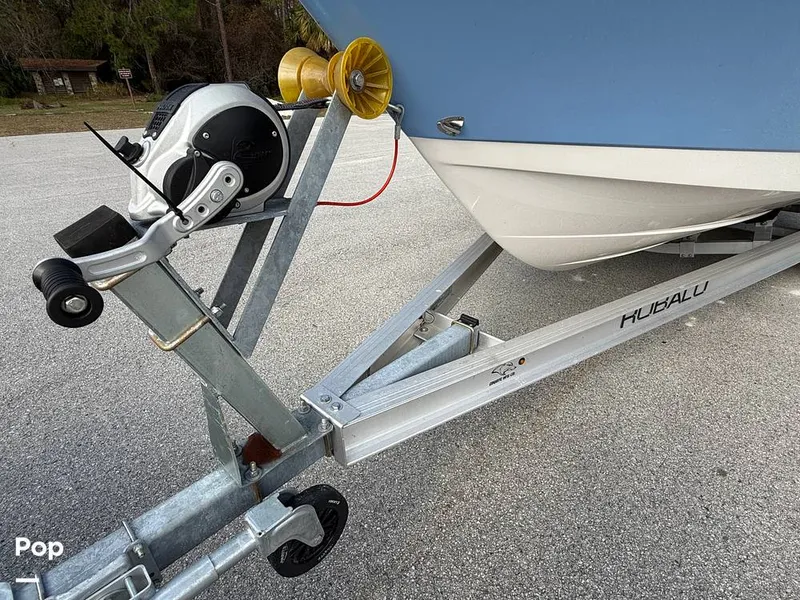 Slide: The Image of Robalo R222 Explorer 2023 - 15022078