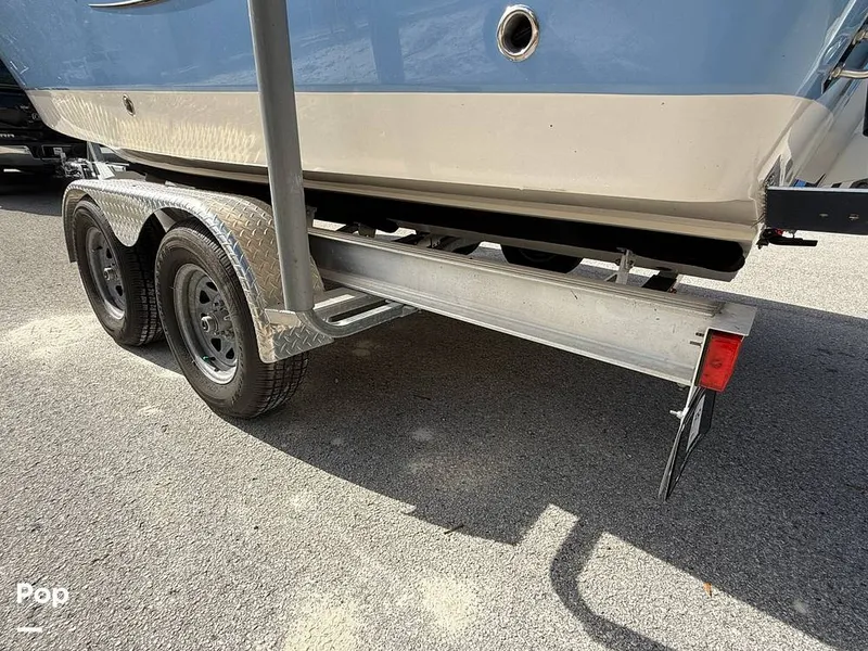 Slide: The Image of Robalo R222 Explorer 2023 - 15022083