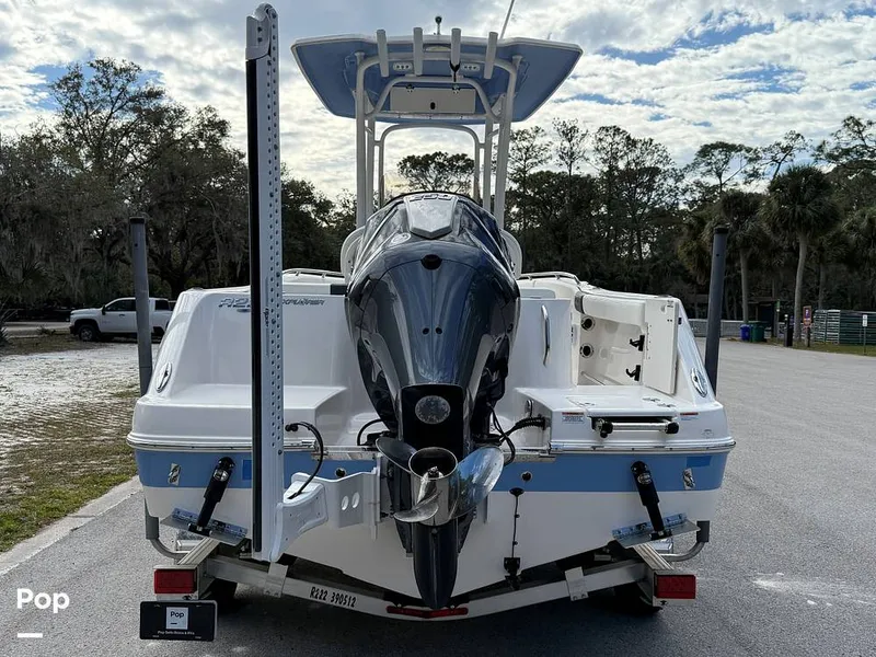 Slide: The Image of Robalo R222 Explorer 2023 - 15021861