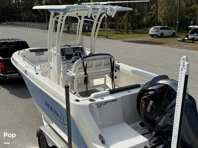 Slide: The Image of Robalo R222 Explorer 2023 - 15021874