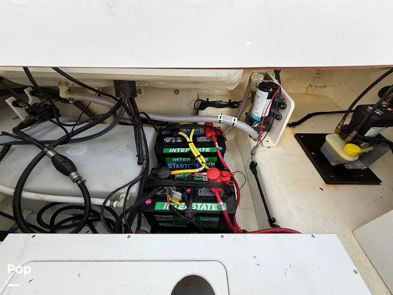 Slide: The Image of Robalo R222 Explorer 2023 - 15021901