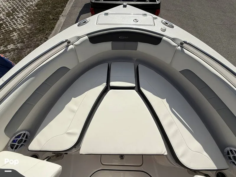 Slide: The Image of Robalo R222 Explorer 2023 - 15021937