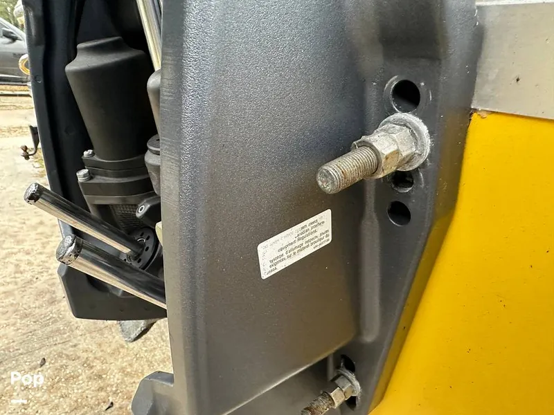 Slide: The Image of Hurricane Sundeck 217 2015 - 15059109