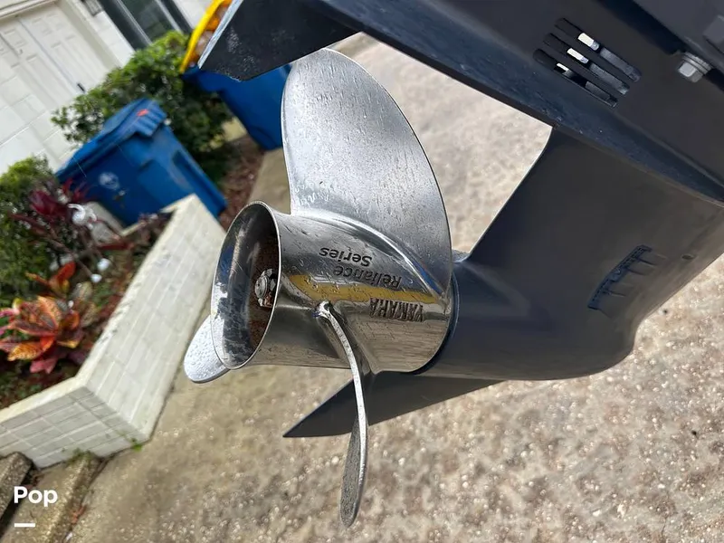 Slide: The Image of Hurricane Sundeck 217 2015 - 15059112