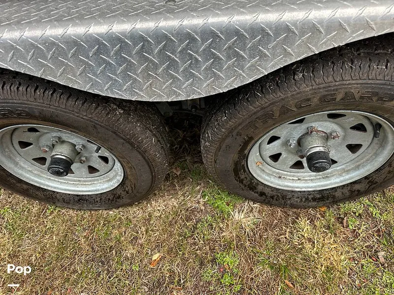 Slide: The Image of Hurricane Sundeck 217 2015 - 15059125