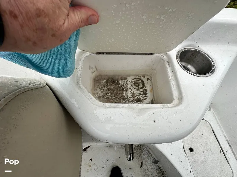 Slide: The Image of Hurricane Sundeck 217 2015 - 15059178