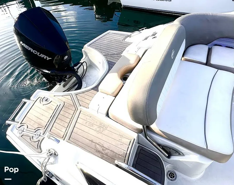 Slide: The Image of Crownline Boats E235 XS 2023 - 14998288