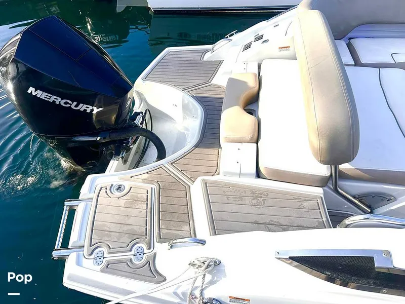 Slide: The Image of Crownline Boats E235 XS 2023 - 14998286