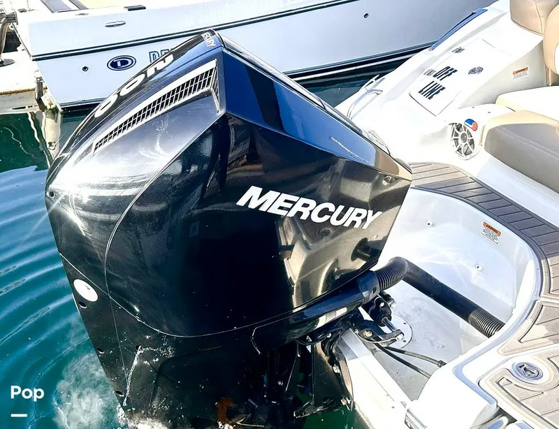 Slide: The Image of Crownline Boats E235 XS 2023 - 14998295