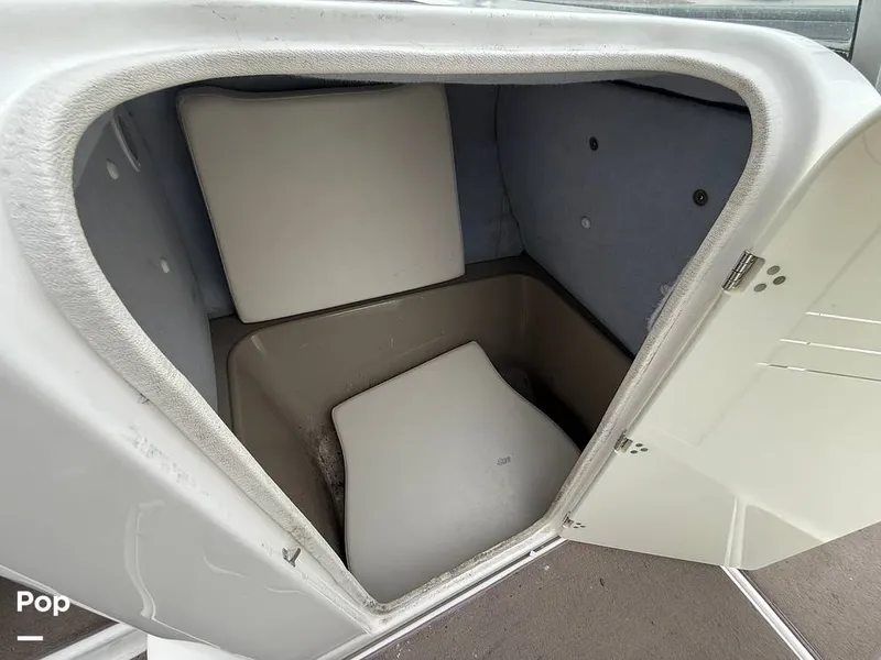 Slide: The Image of Head Compartment/Changing Room - 15064662