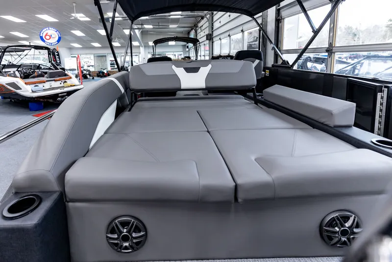 Slide: The Image of Evotti 523CS 2026 - 13