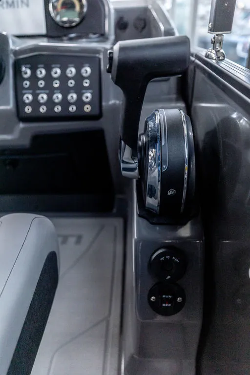 Slide: The Image of Evotti 523CS 2026 - 30