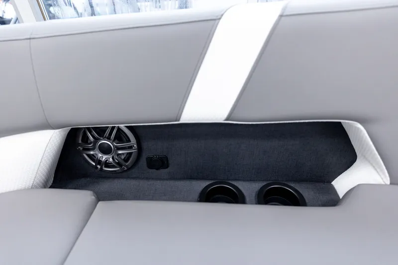 Slide: The Image of Evotti 523CS 2026 - 34