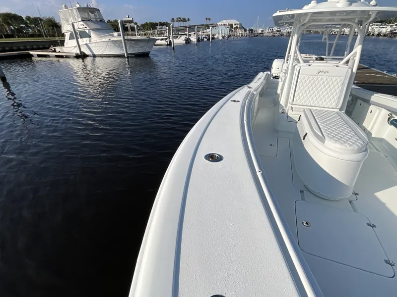 Slide: The Image of Yellowfin 36 OFFSHORE 2020 - 26