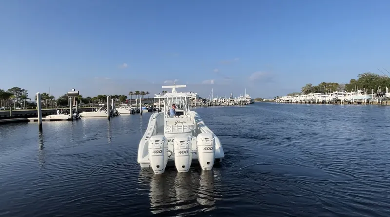 Slide: The Image of Yellowfin 36 OFFSHORE 2020 - 5