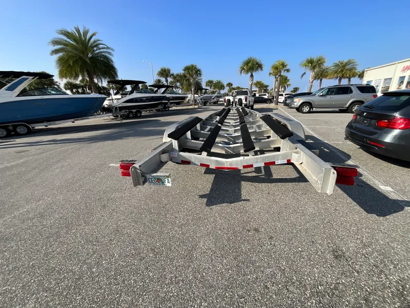 Slide: The Image of Yellowfin 36 OFFSHORE 2020 - 50