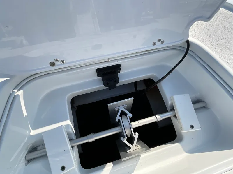 Slide: The Image of Yellowfin 36 OFFSHORE 2020 - 70