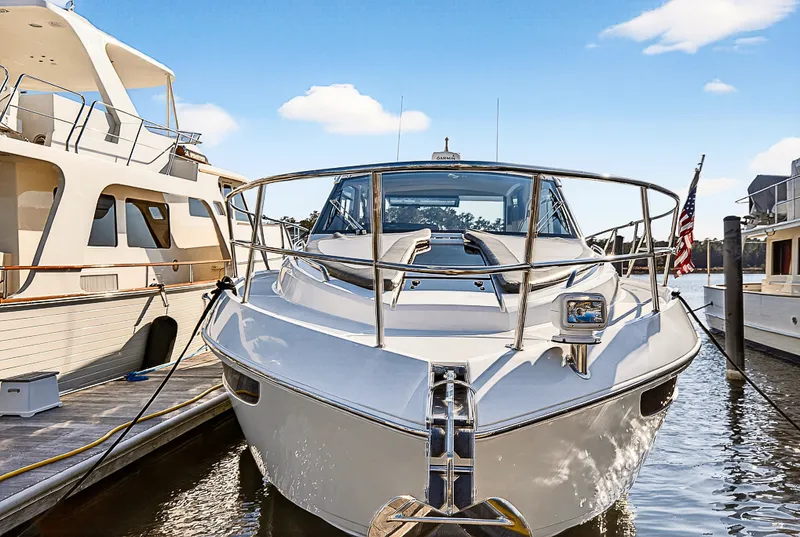 Slide: The Image of Galeon 425 HTS 2020 - 4