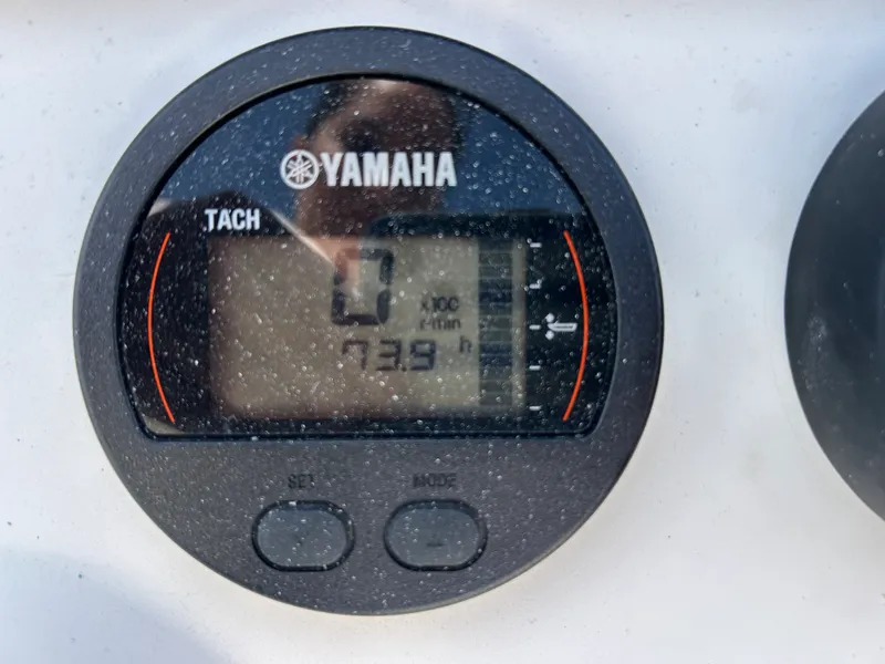 Slide: The Image of Skeeter 2250 2020 - 21