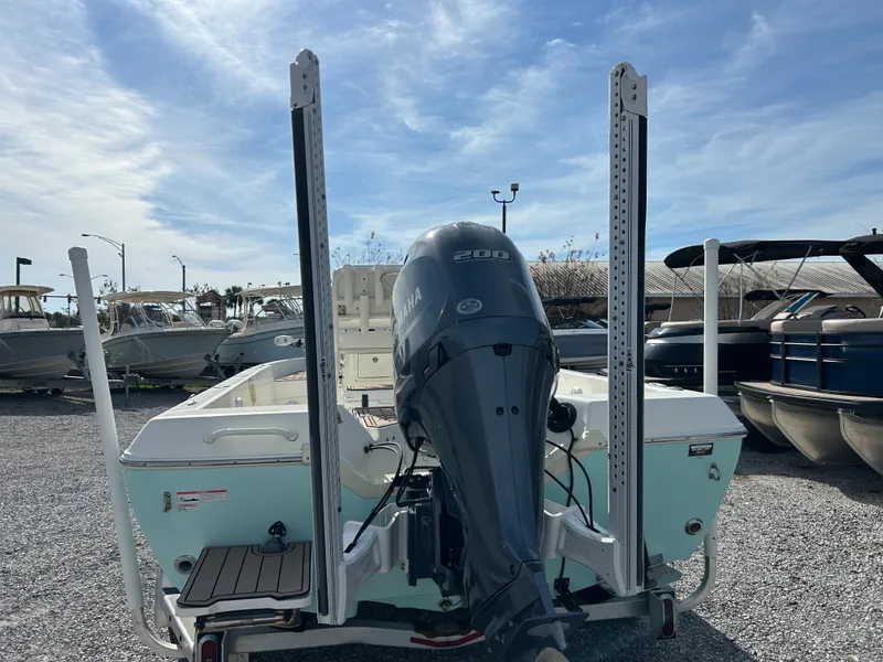 Slide: The Image of Skeeter 2250 2020 - 5