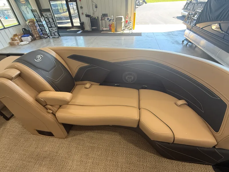 Slide: The Image of Barletta Cabrio 24 UE 2026 - 8