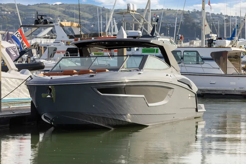 The Image of Cruisers Yachts 38 GLS 2022 - 0