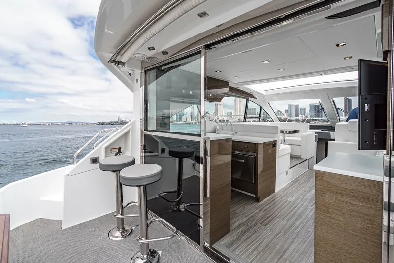 Slide: The Image of Cruisers 50 CANTIUS 2019 - 37