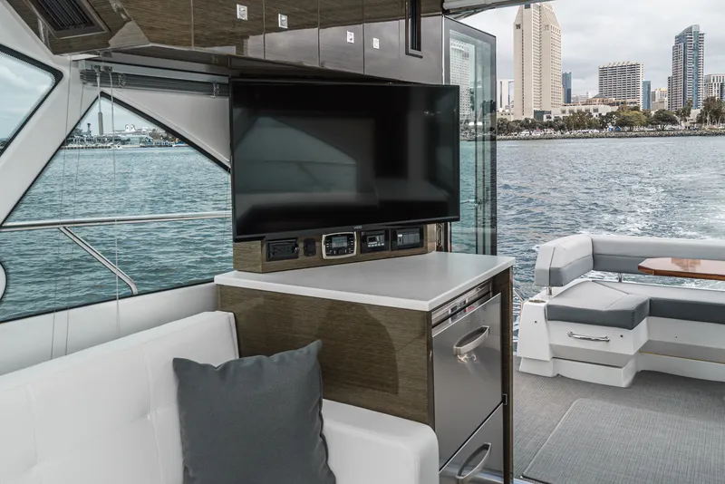 Slide: The Image of Cruisers 50 CANTIUS 2019 - 48