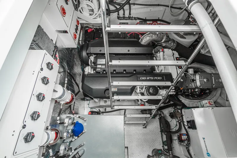 Slide: The Image of Cruisers 50 CANTIUS 2019 - 78