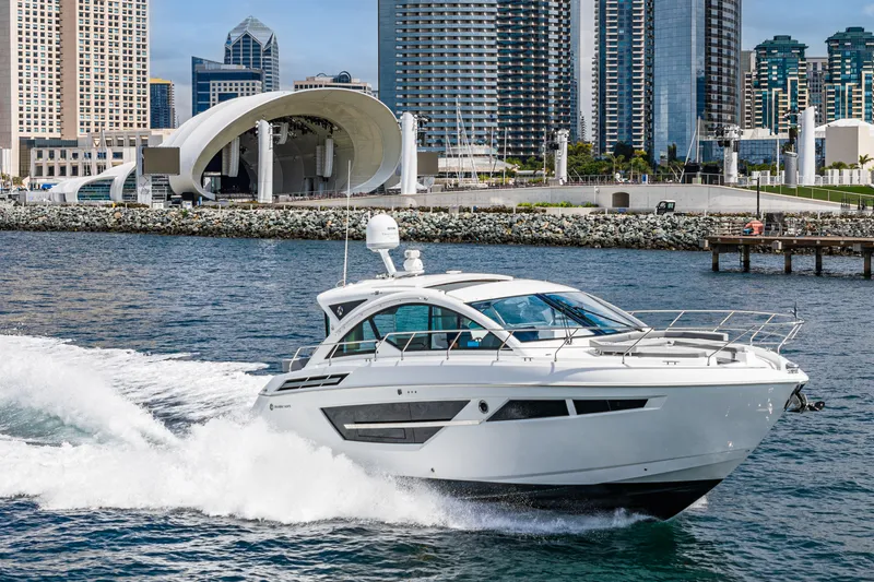 Slide: The Image of Cruisers Yachts 50 CANTIUS 2019 - 10