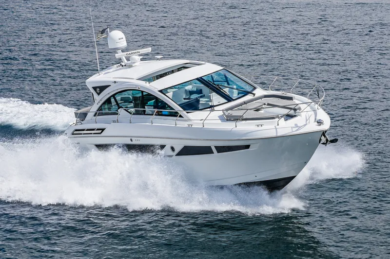 Slide: The Image of Cruisers Yachts 50 CANTIUS 2019 - 12