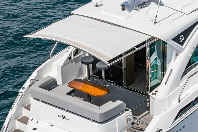 Slide: The Image of Cruisers Yachts 50 CANTIUS 2019 - 32