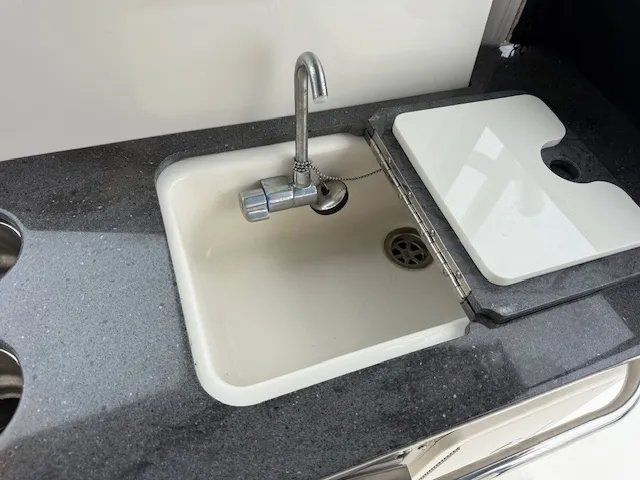 Slide: The Image of Boston Whaler 325 CQ 2022 - 13