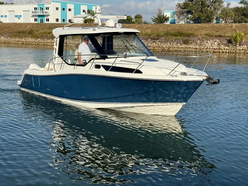Slide: The Image of Boston Whaler 325 CQ 2022 - 2