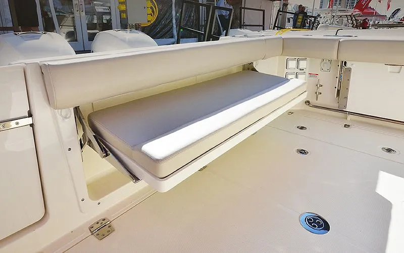 Slide: The Image of Boston Whaler 325 CQ 2022 - 23