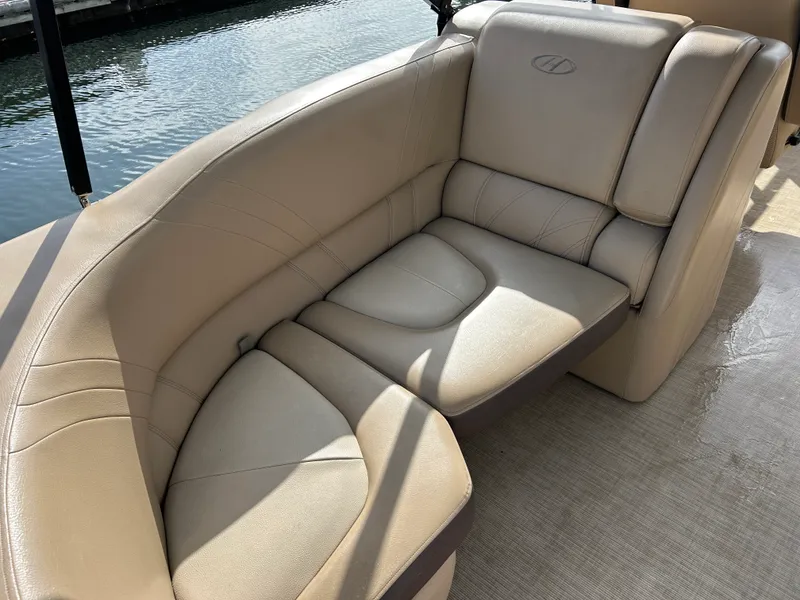 Slide: The Image of Harris 240 SOLSTICE 2018 - 13