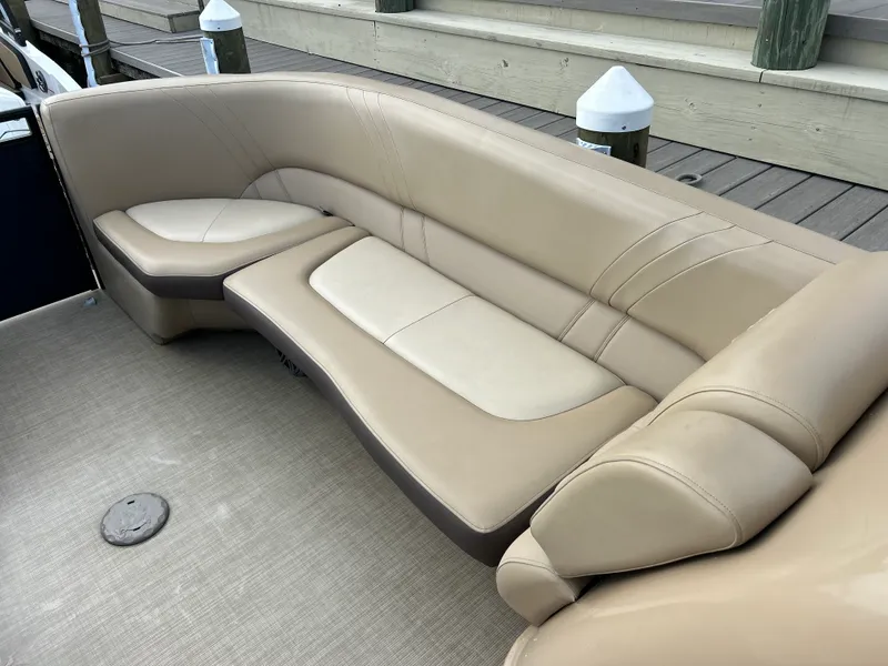 Slide: The Image of Harris 240 SOLSTICE 2018 - 20