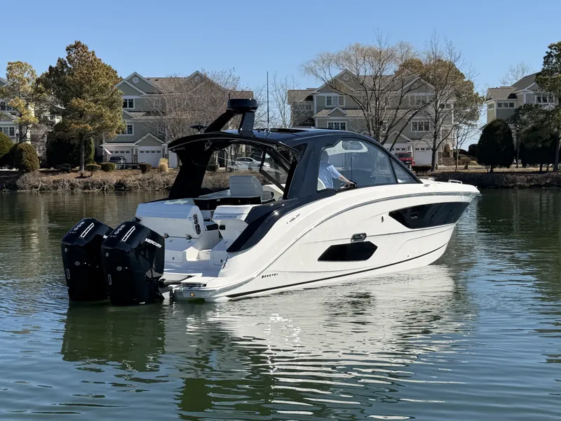 Slide: The Image of Sea Ray Sundancer 370 Outboard 2026 - 1