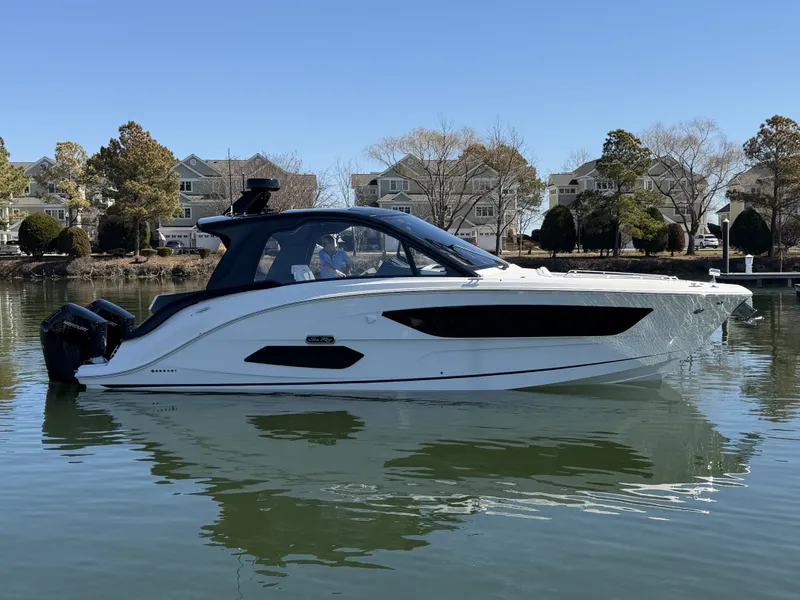 The Image of Sea Ray Sundancer 370 Outboard 2026 - 0