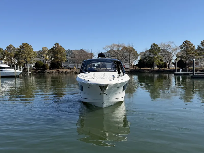 Slide: The Image of Sea Ray Sundancer 370 Outboard 2026 - 6