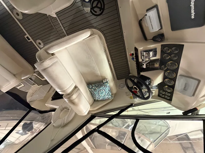 Slide: The Image of Cruisers 3575 ESPRIT 1999 - 21