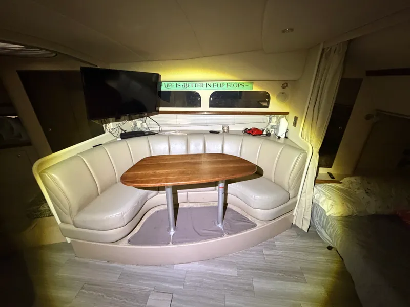 Slide: The Image of Cruisers 3575 ESPRIT 1999 - 25