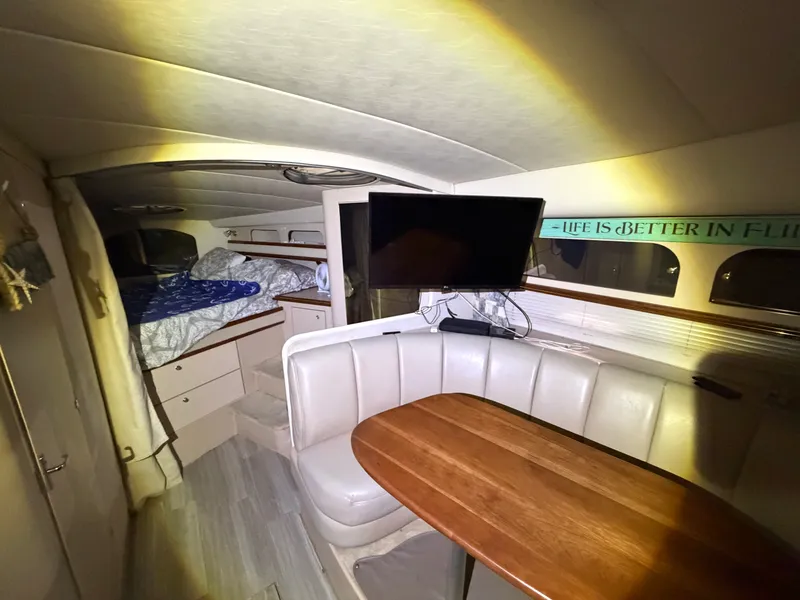 Slide: The Image of Cruisers 3575 ESPRIT 1999 - 26