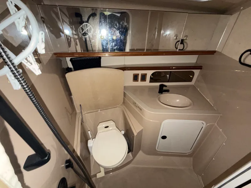 Slide: The Image of Cruisers 3575 ESPRIT 1999 - 28