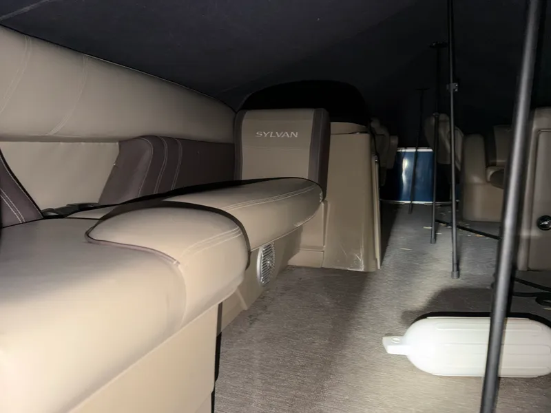 Slide: The Image of Sylvan MIRAGE 8522 PF 2022 - 14